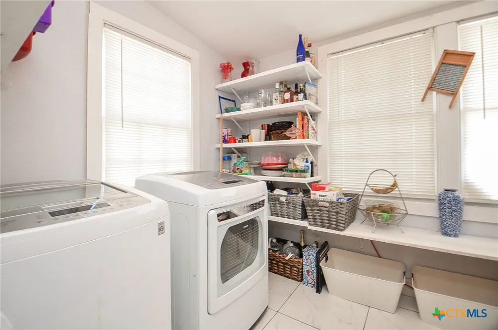 205 Main Street Palacios, TX 77465