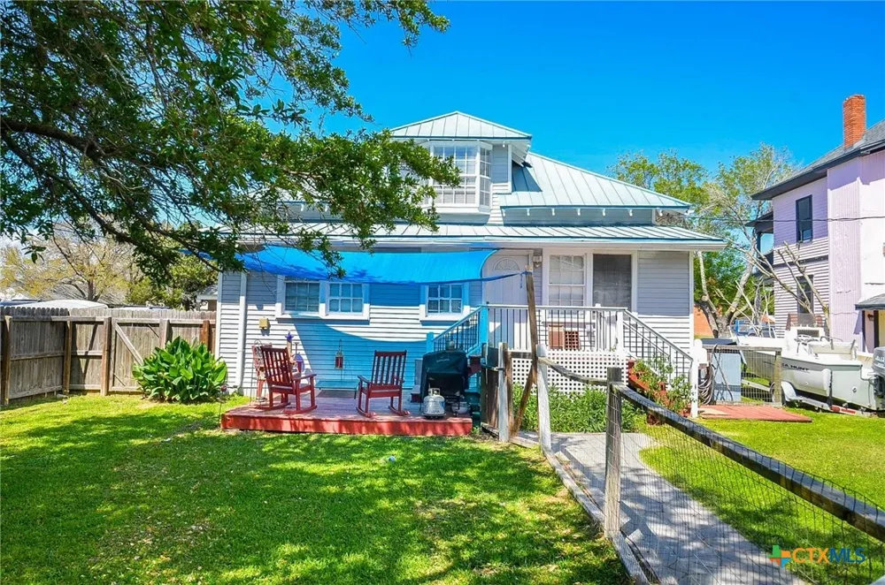 205 Main Street Palacios, TX 77465