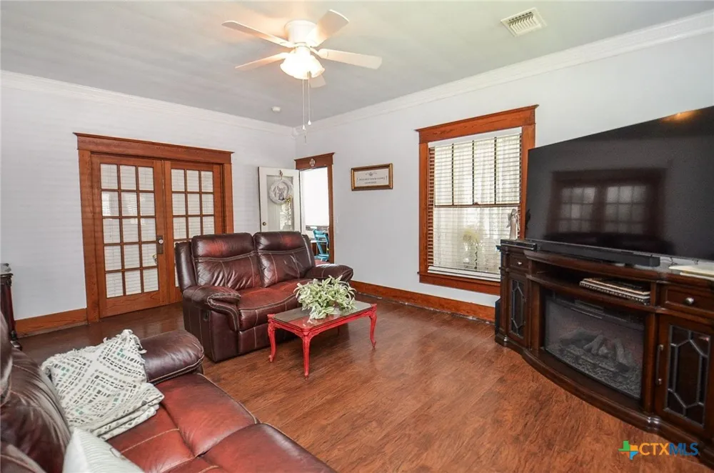 205 Main Street Palacios, TX 77465