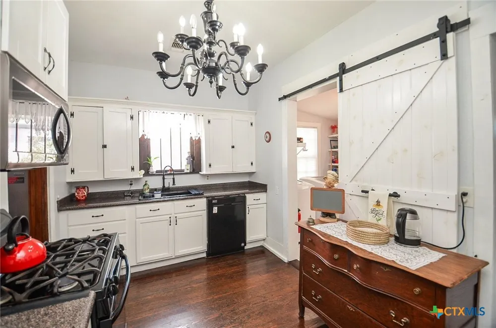 205 Main Street Palacios, TX 77465