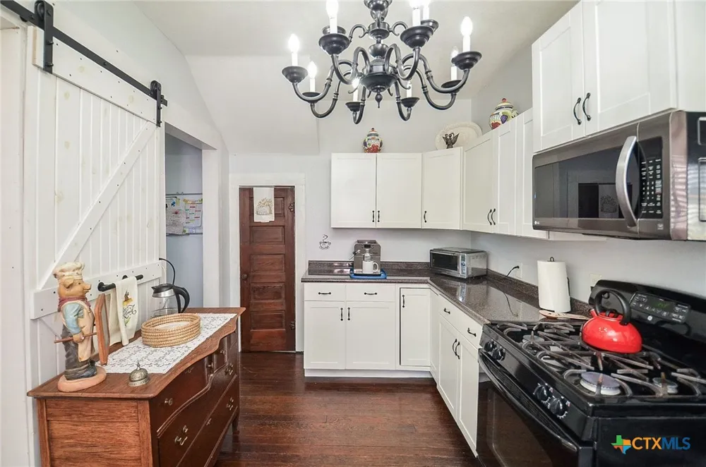 205 Main Street Palacios, TX 77465