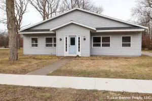 293 3rd Avenue Fruitport, MI 49415