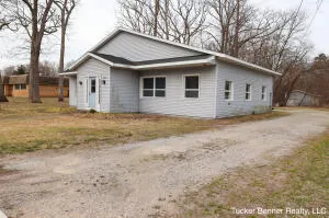 293 3rd Avenue Fruitport, MI 49415