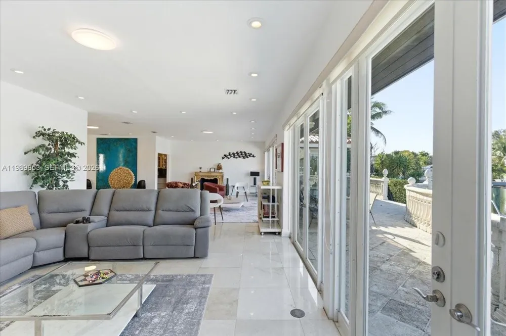 1249 Biscaya Dr Surfside, FL 33154