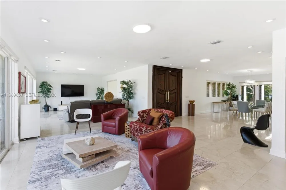 1249 Biscaya Dr Surfside, FL 33154