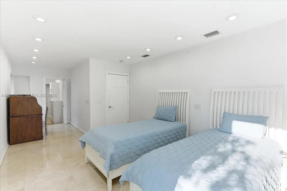 1249 Biscaya Dr Surfside, FL 33154