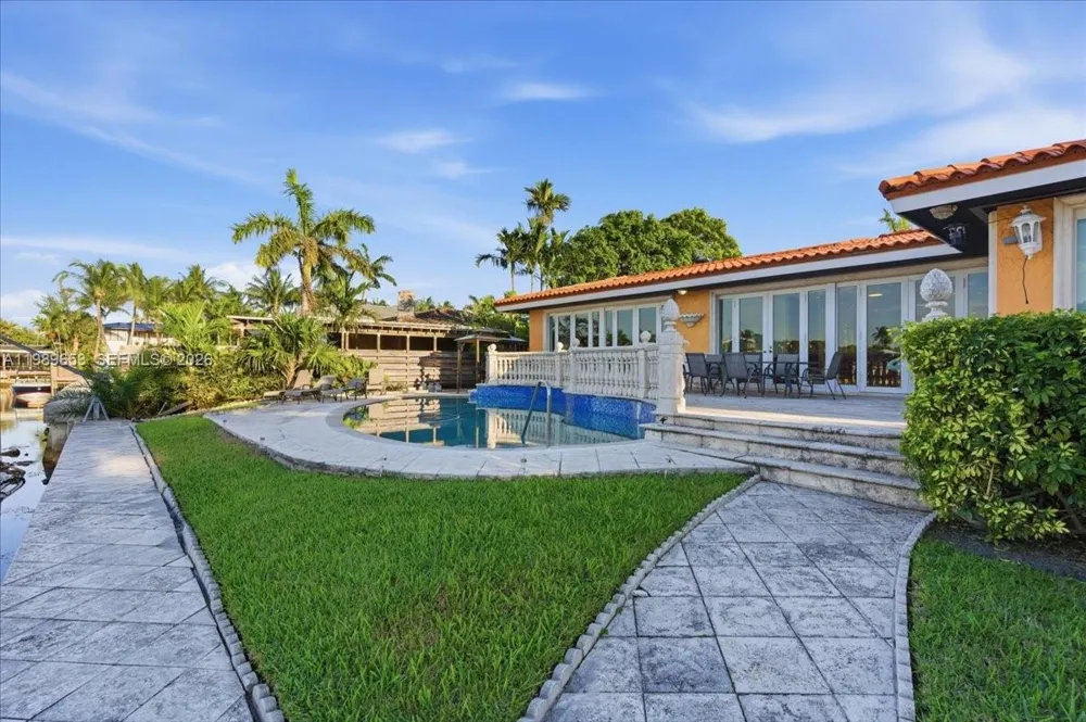 1249 Biscaya Dr Surfside, FL 33154