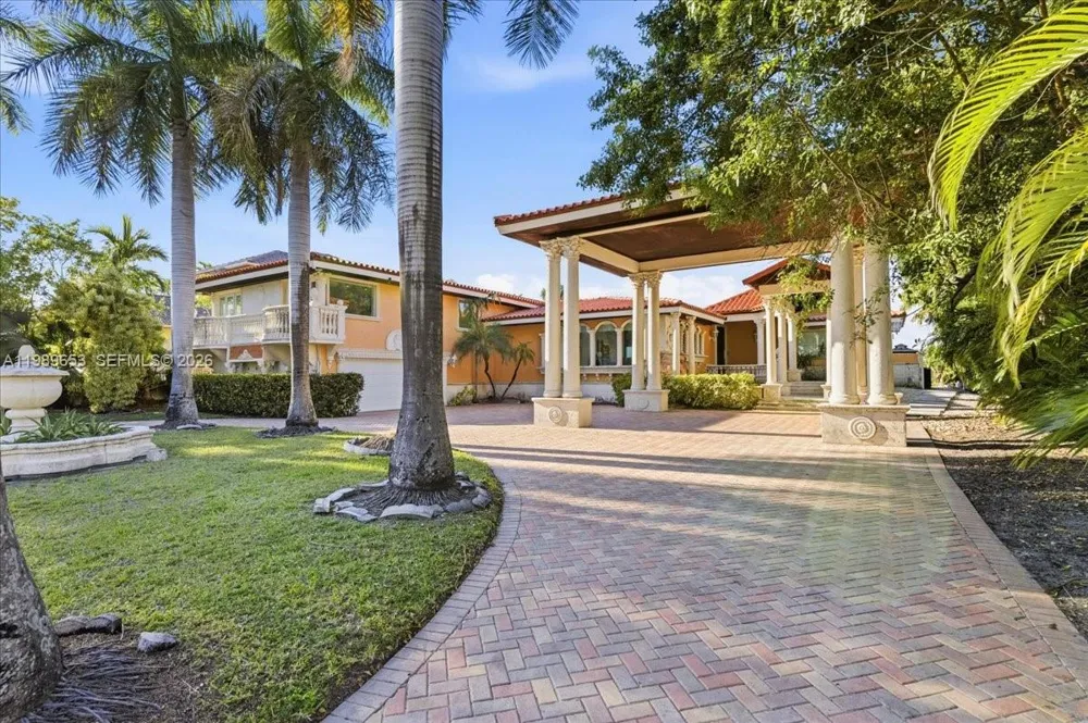1249 Biscaya Dr Surfside, FL 33154