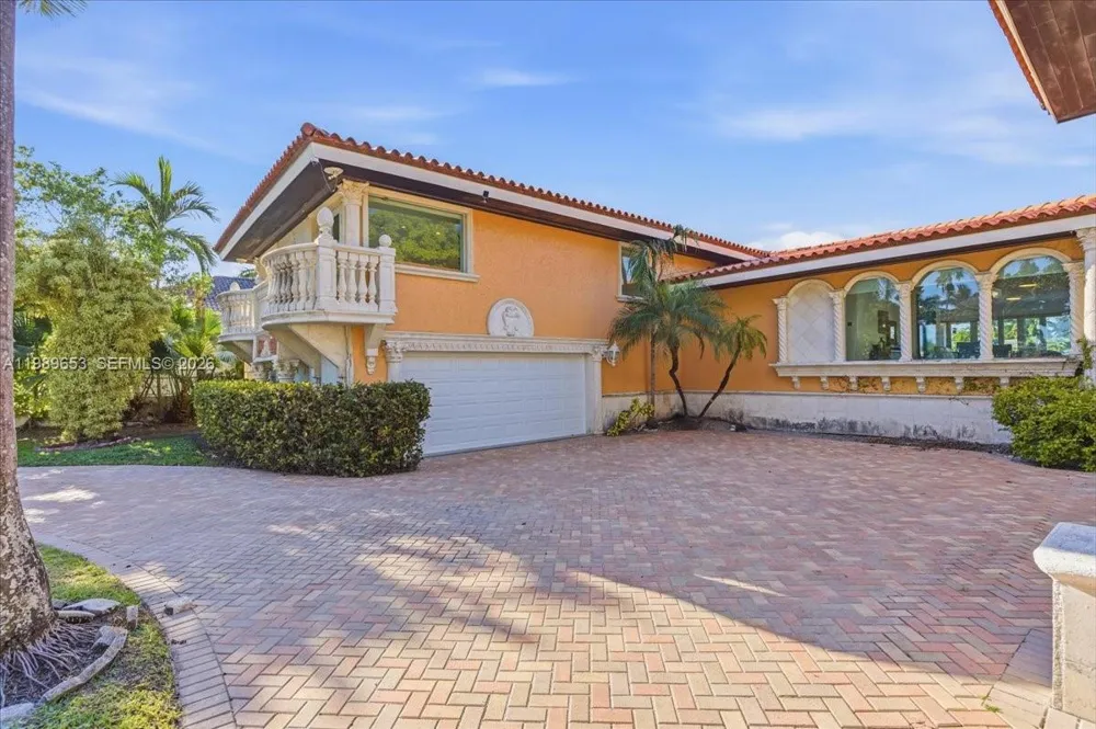 1249 Biscaya Dr Surfside, FL 33154