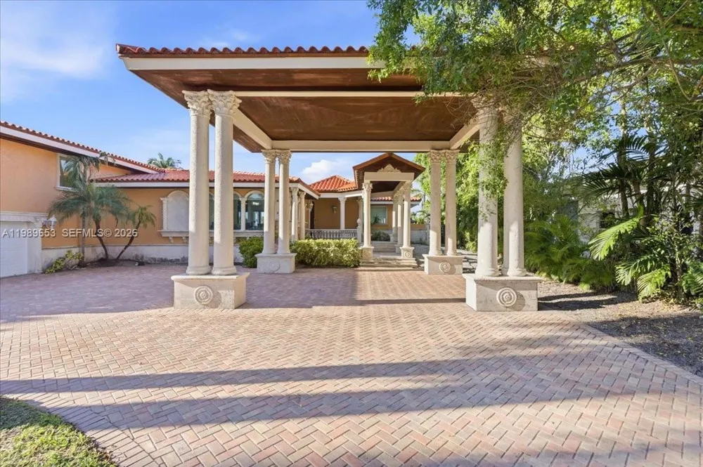 1249 Biscaya Dr Surfside, FL 33154