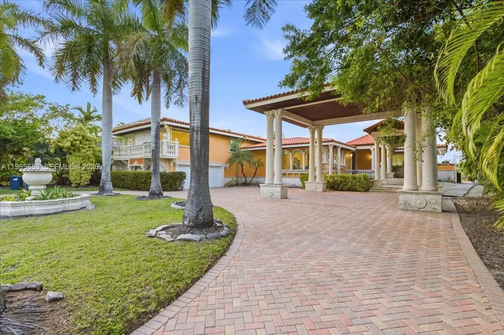 1249 Biscaya Dr Surfside, FL 33154