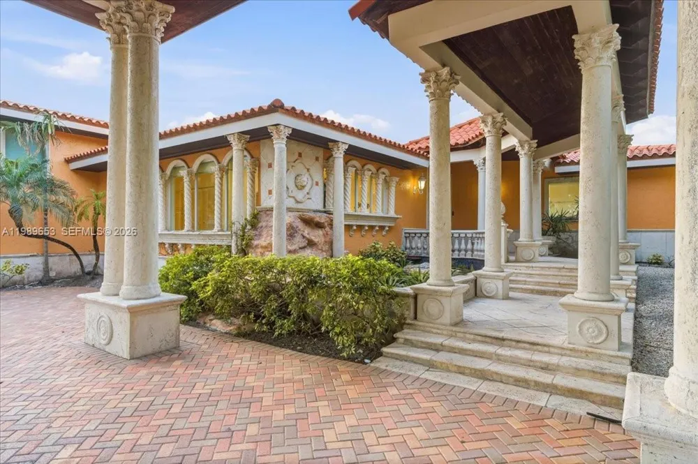 1249 Biscaya Dr Surfside, FL 33154