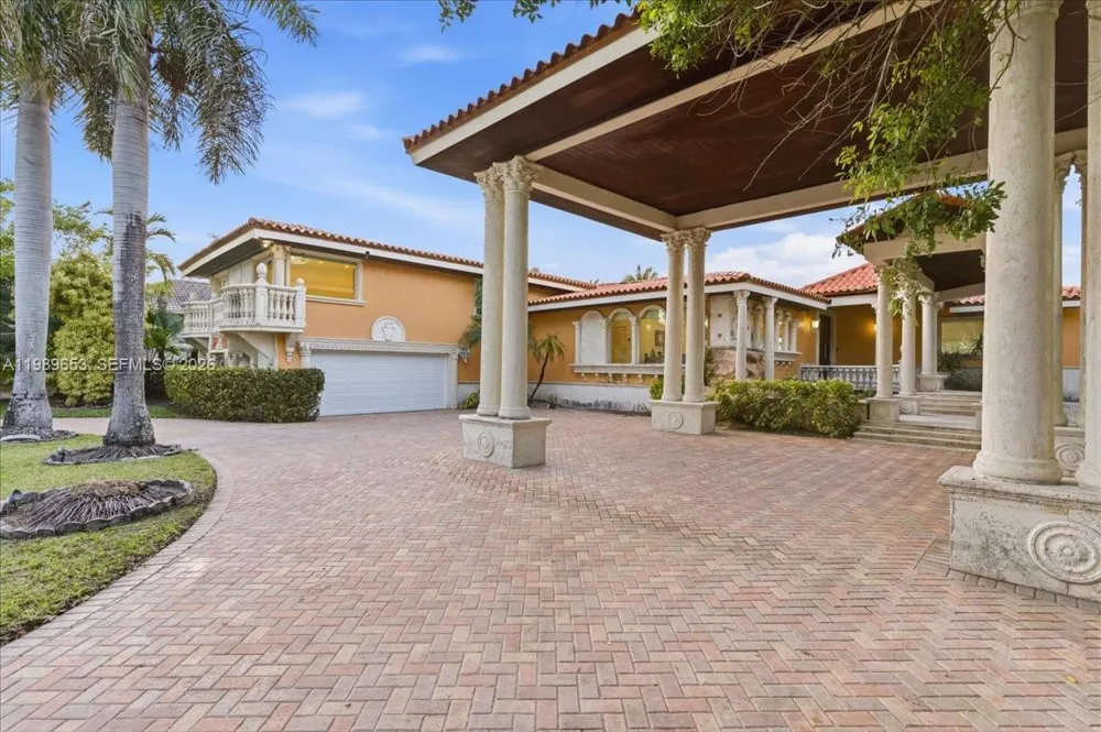 1249 Biscaya Dr Surfside, FL 33154