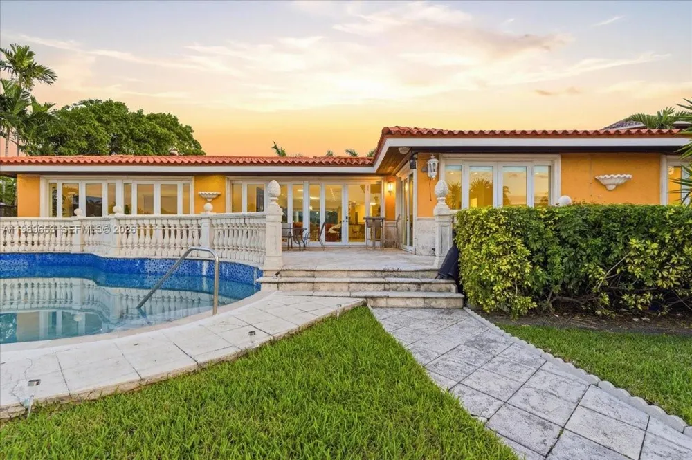 1249 Biscaya Dr Surfside, FL 33154