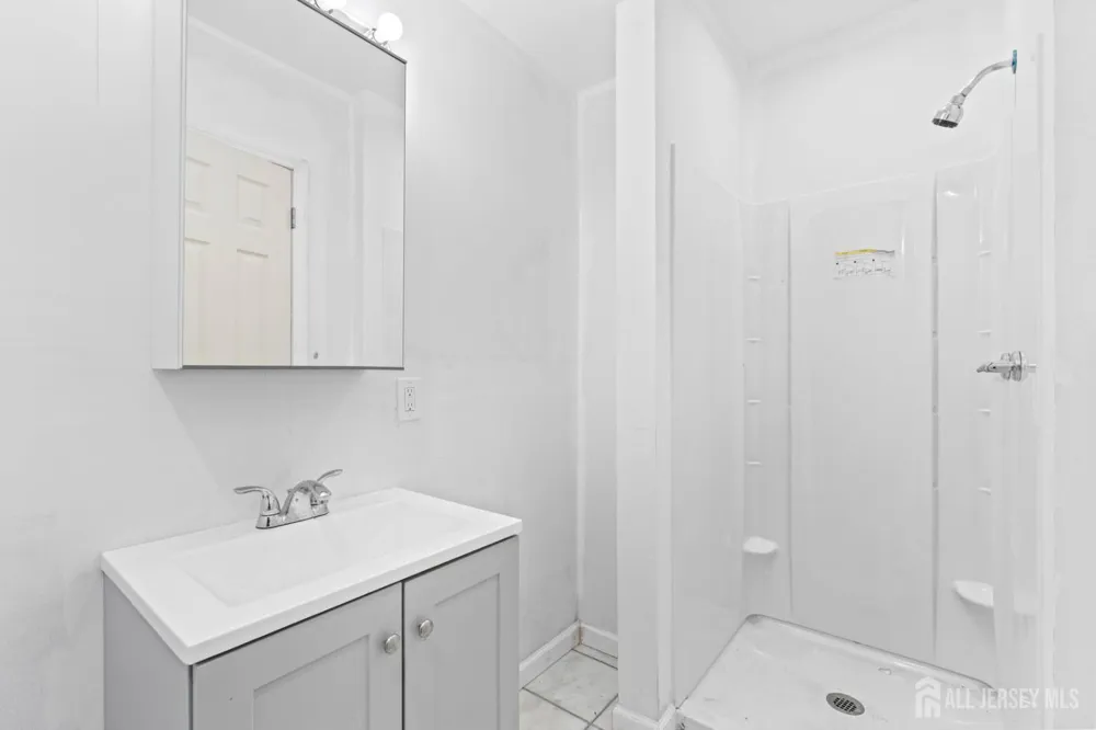 2 Rossi Drive Clinton Town, NJ 08809