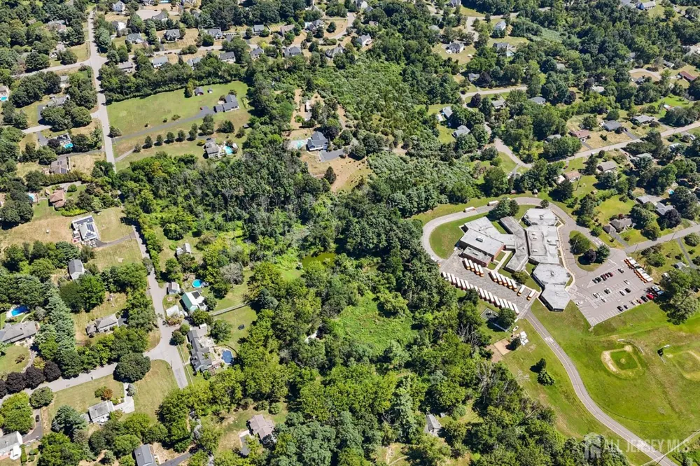 2 Rossi Drive Clinton Town, NJ 08809