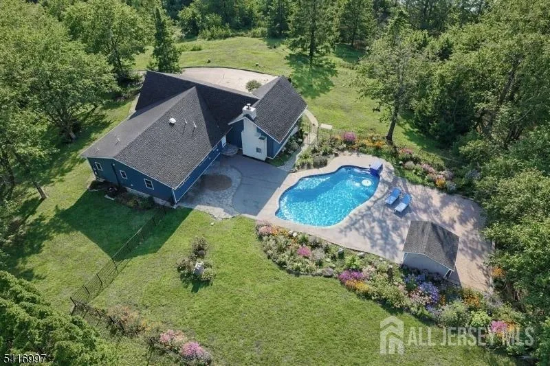 2 Rossi Drive Clinton Town, NJ 08809