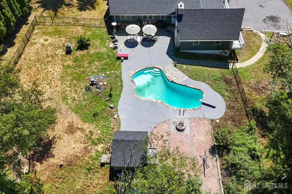 2 Rossi Drive Clinton Town, NJ 08809