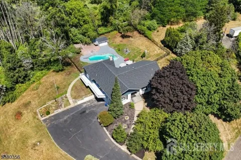 2 Rossi Drive