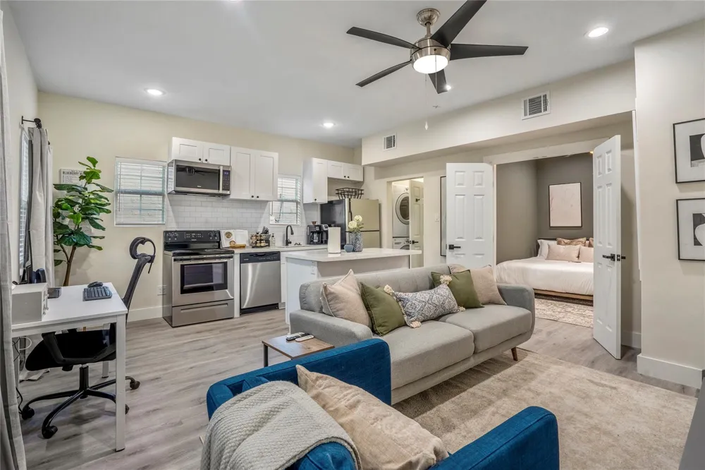 5 Estelle Street #1 Houston, TX 77003