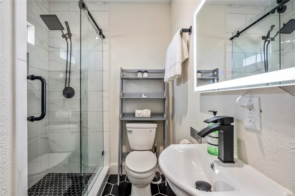 5 Estelle Street #1 Houston, TX 77003