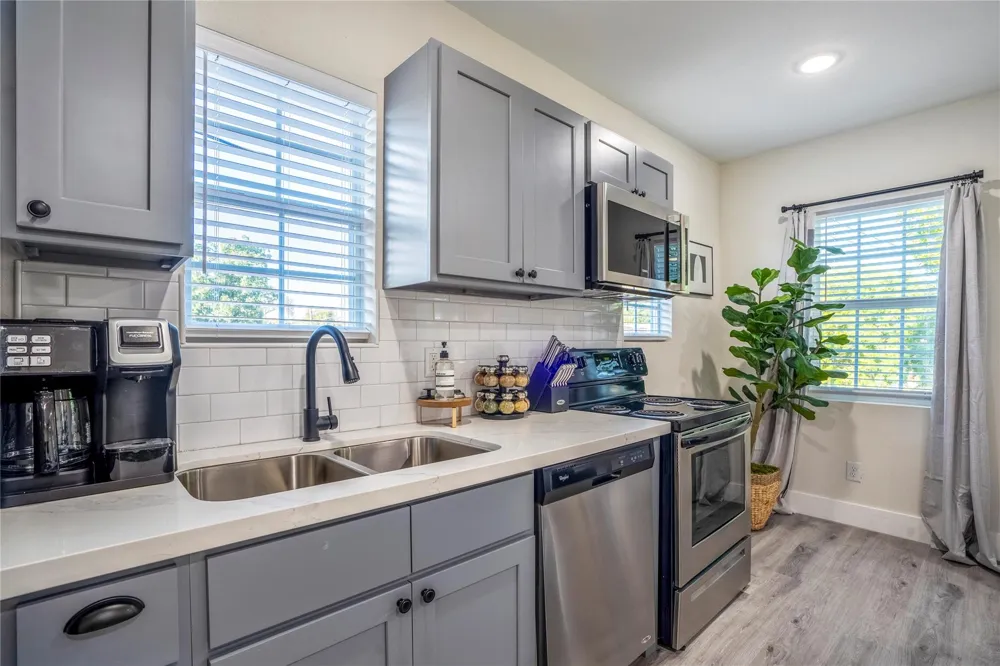5 Estelle Street #1 Houston, TX 77003