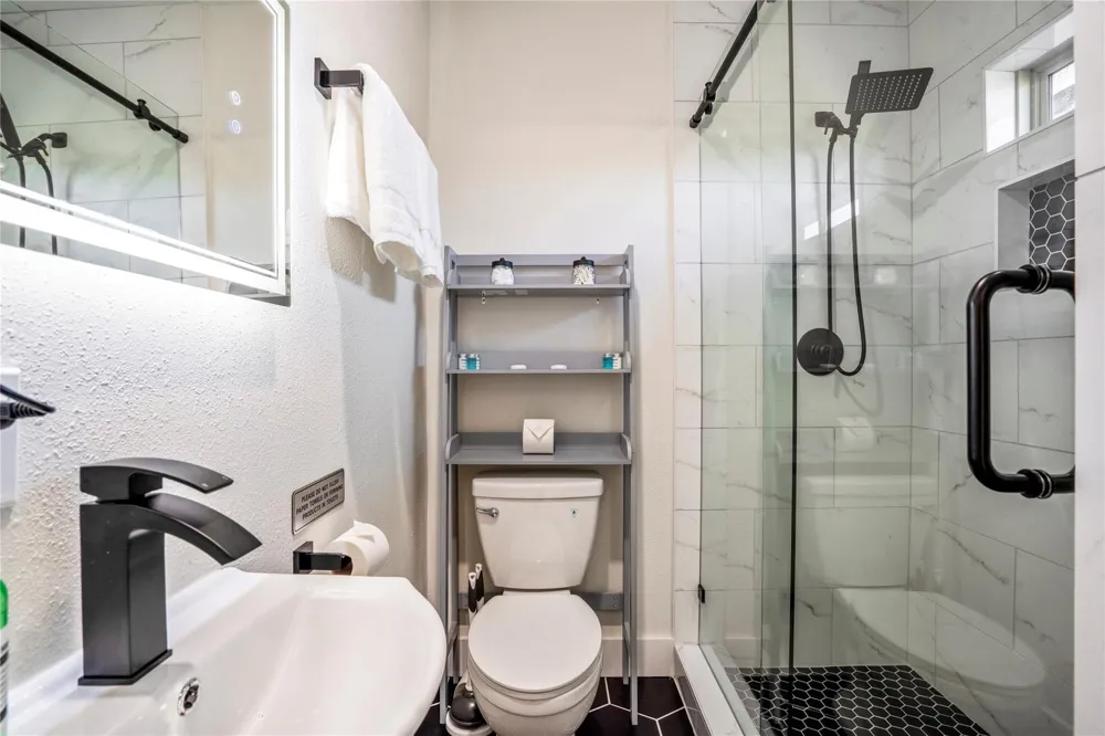 5 Estelle Street #1 Houston, TX 77003