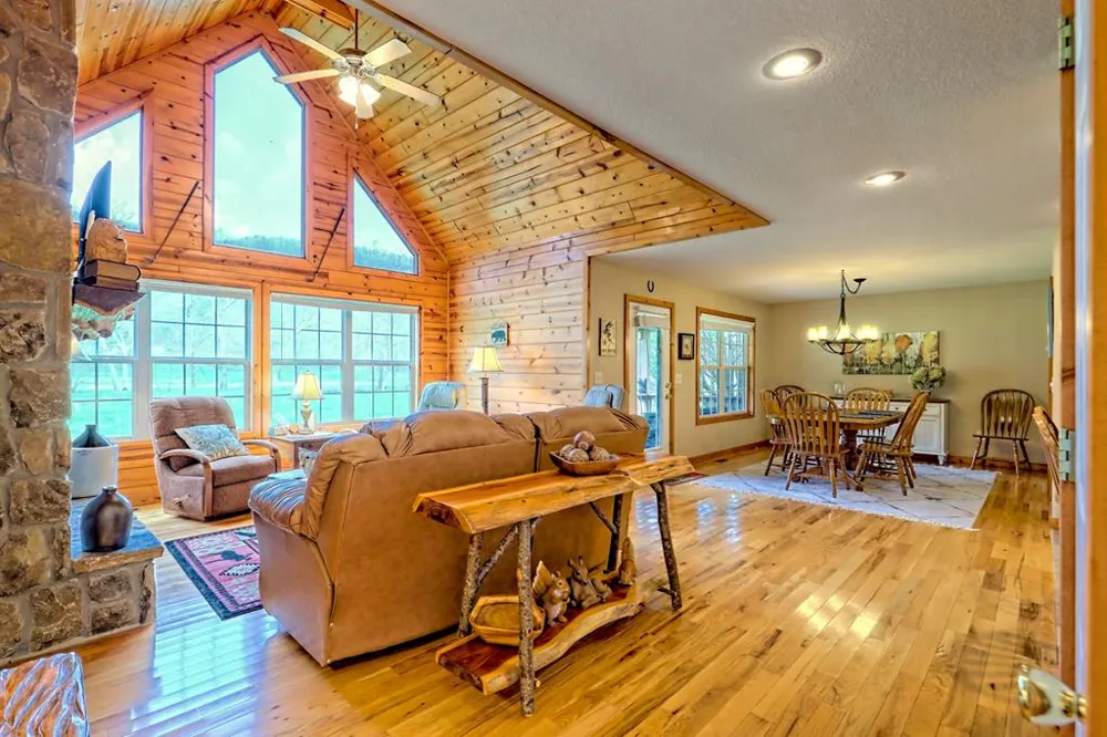 3556 River Front Lane Hiawassee, GA 30546