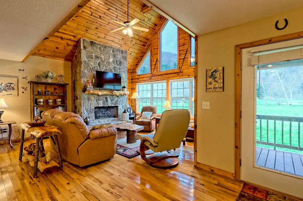 3556 River Front Lane Hiawassee, GA 30546
