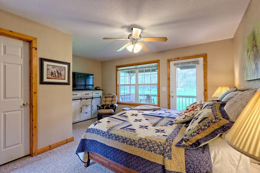 3556 River Front Lane Hiawassee, GA 30546