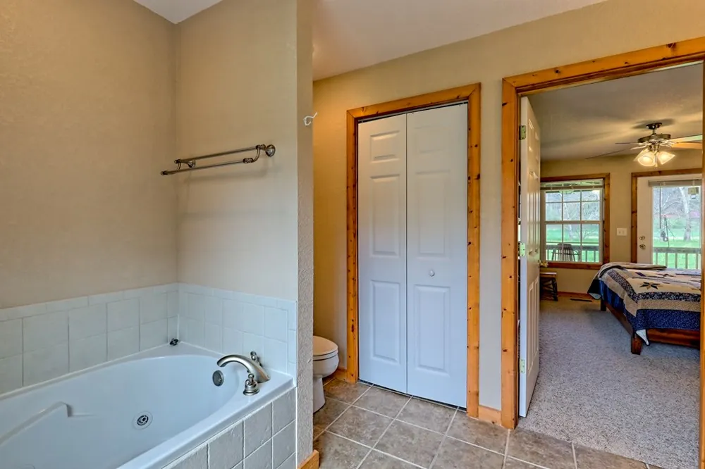 3556 River Front Lane Hiawassee, GA 30546