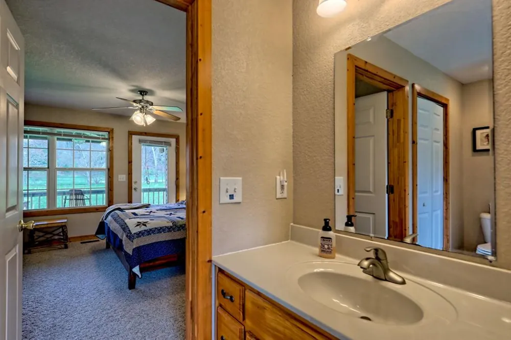 3556 River Front Lane Hiawassee, GA 30546