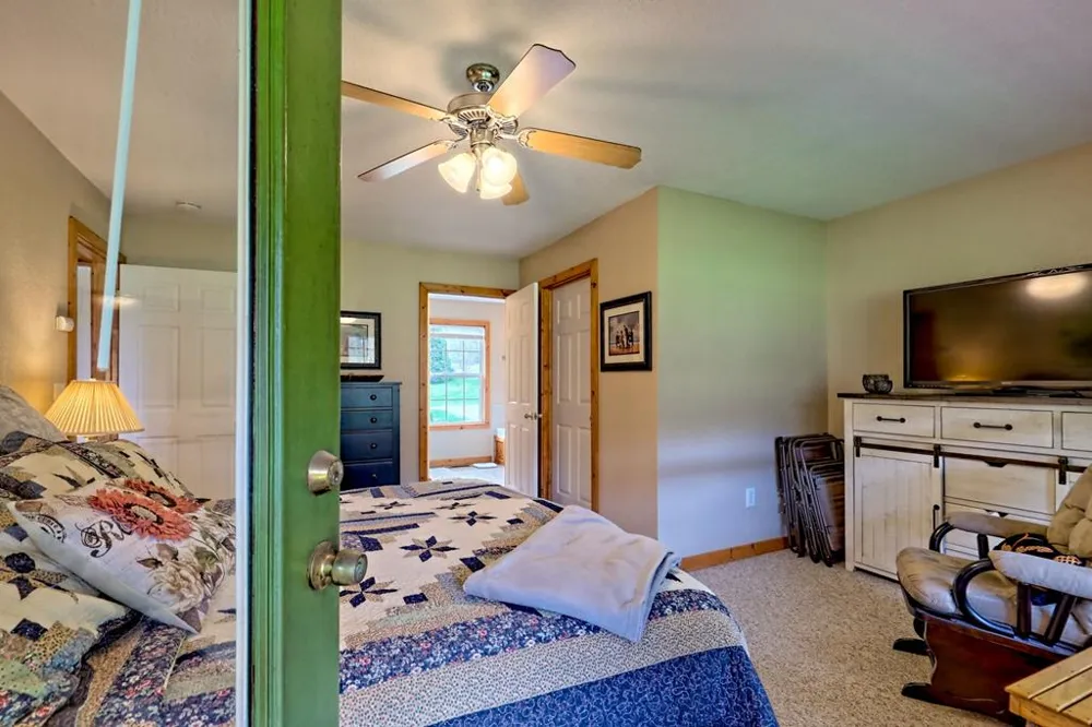3556 River Front Lane Hiawassee, GA 30546