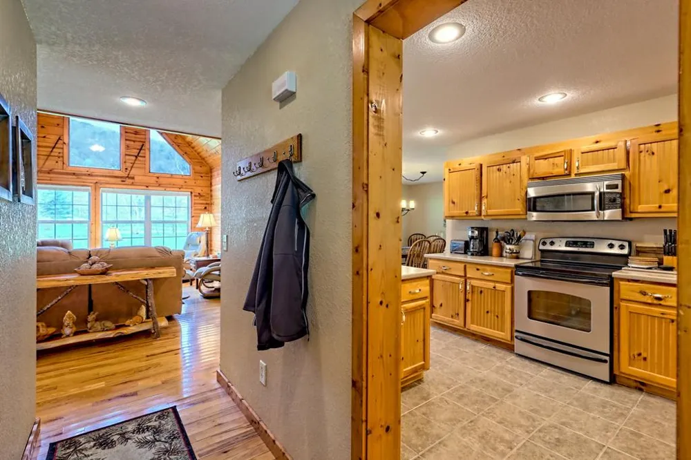 3556 River Front Lane Hiawassee, GA 30546