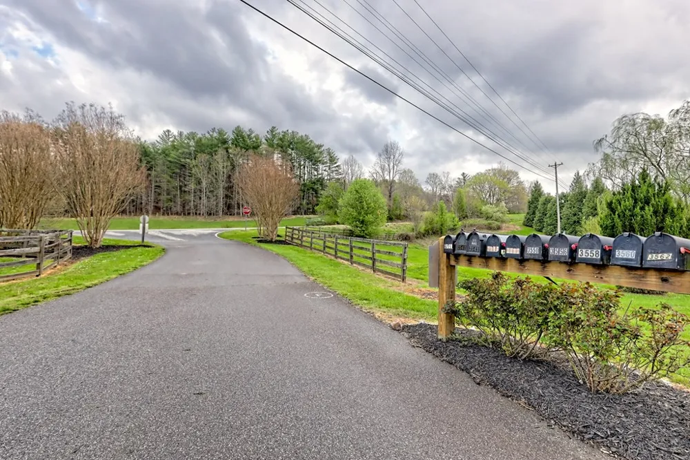 3556 River Front Lane Hiawassee, GA 30546