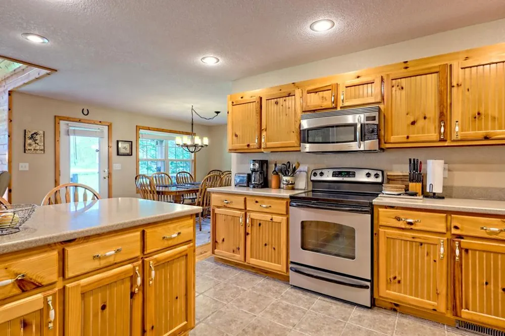 3556 River Front Lane Hiawassee, GA 30546