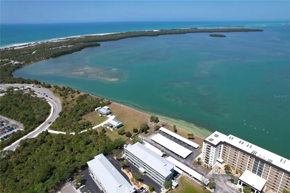 7 ISLAND PARK PLACE #204 Dunedin, FL 34698
