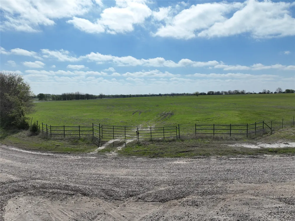 CR3940 Ladonia, TX 75449