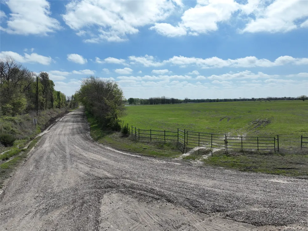 CR3940 Ladonia, TX 75449