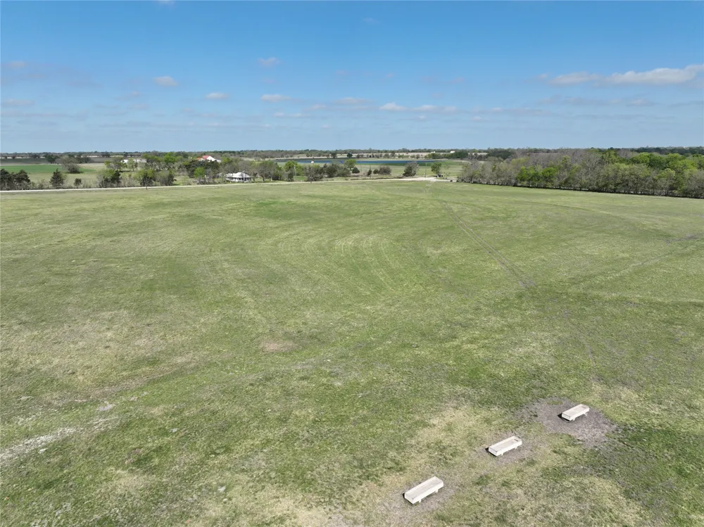 CR3940 Ladonia, TX 75449
