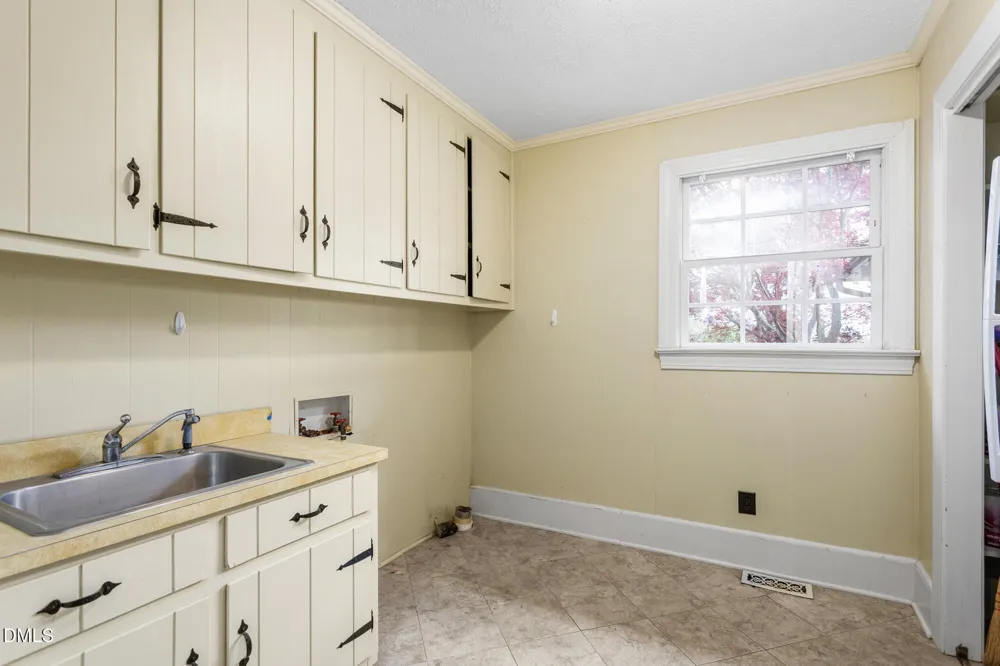 7201 Efland - Cedar Grove Road Cedar Grove, NC 27231