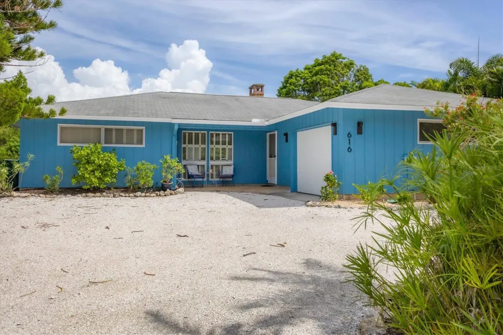 616 LYONS LANE Longboat Key, FL 34228