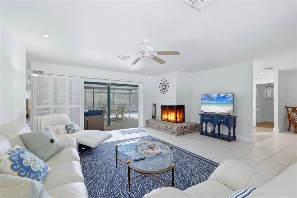 616 LYONS LANE Longboat Key, FL 34228