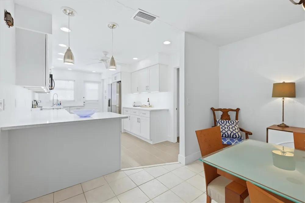 616 LYONS LANE Longboat Key, FL 34228