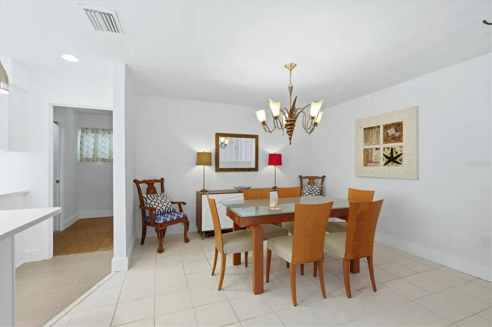 616 LYONS LANE Longboat Key, FL 34228