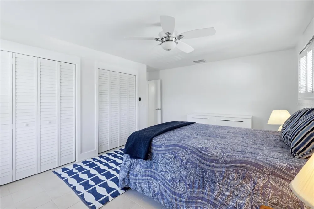 616 LYONS LANE Longboat Key, FL 34228