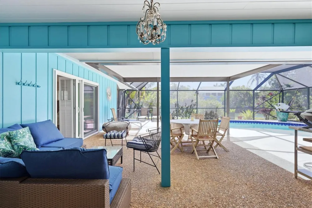 616 LYONS LANE Longboat Key, FL 34228