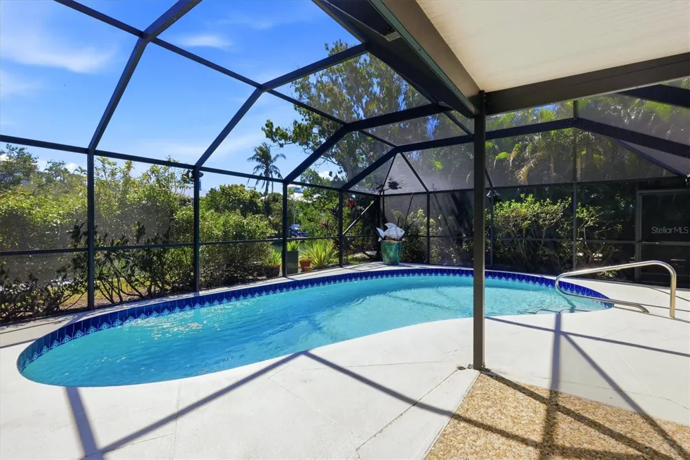 616 LYONS LANE Longboat Key, FL 34228
