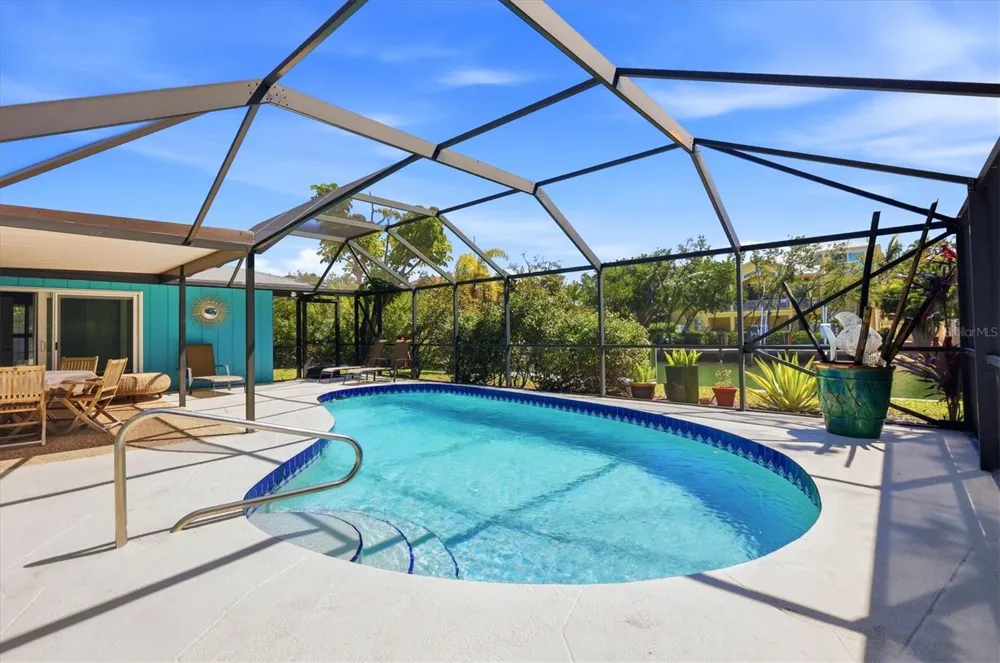 616 LYONS LANE Longboat Key, FL 34228