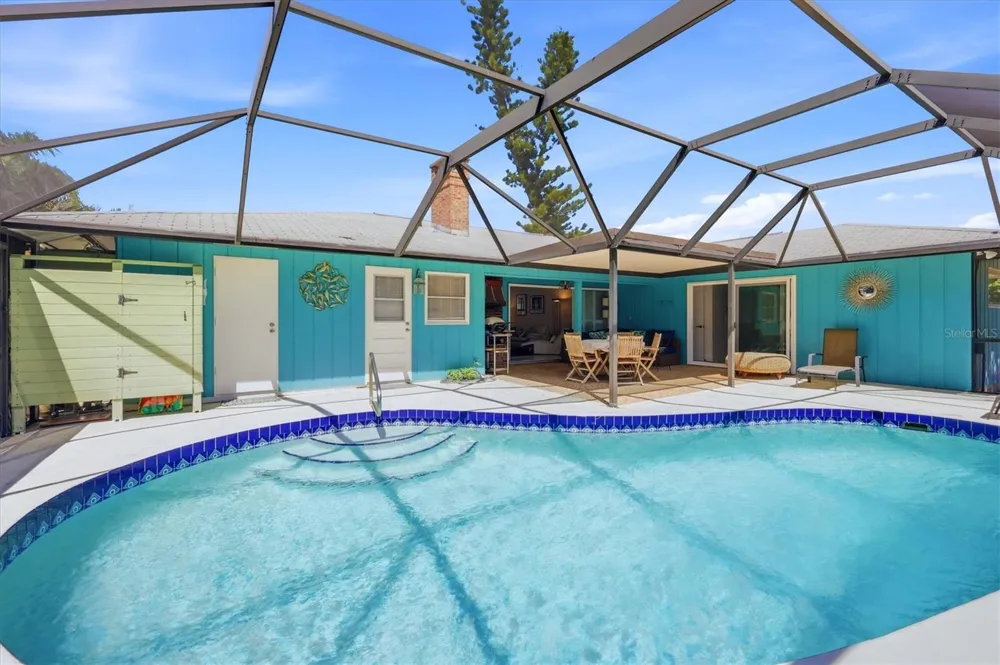 616 LYONS LANE Longboat Key, FL 34228